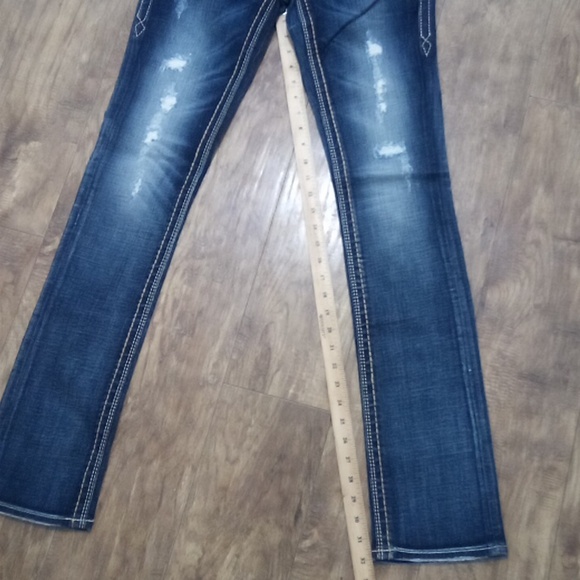 Rock Revival Women's Jeans 26 Straight Leah Embellished Embroidered NWOT - Picture 9 of 12